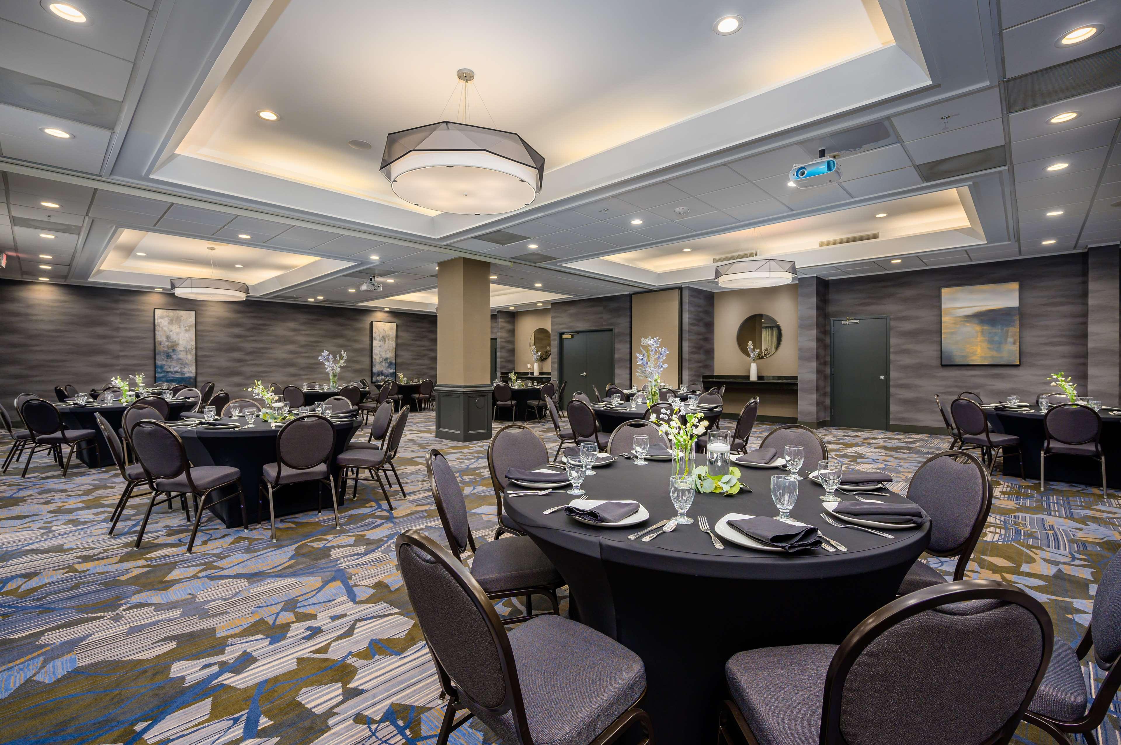 Doubletree By Hilton Raleigh Midtown, Nc Ξενοδοχείο Εξωτερικό φωτογραφία